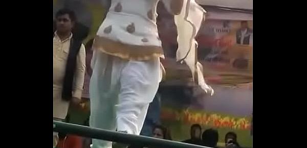  Punjabi dance